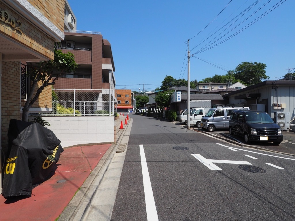 ライオンズマンション西高島平第２　前面道路